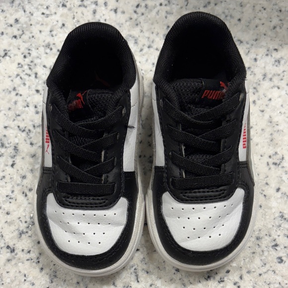 Puma Black and White Toddler Sneakers with Red Accents - Picture 2 of 8